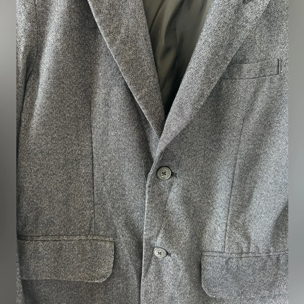 Girls Gray Blazer with Black Velvet Elbow Patches and Collar, size 16,‎ Girls XL